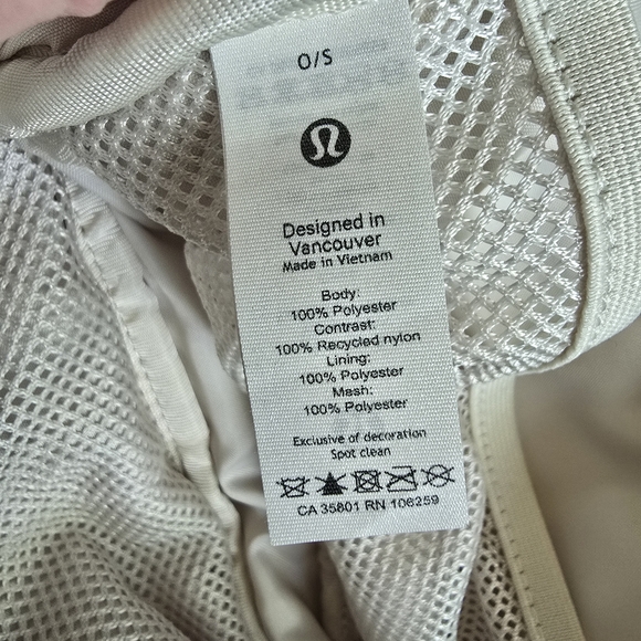 Lululemon Everywhere Belt Bag Fleece 1L Ivory - Picture 8 of 8